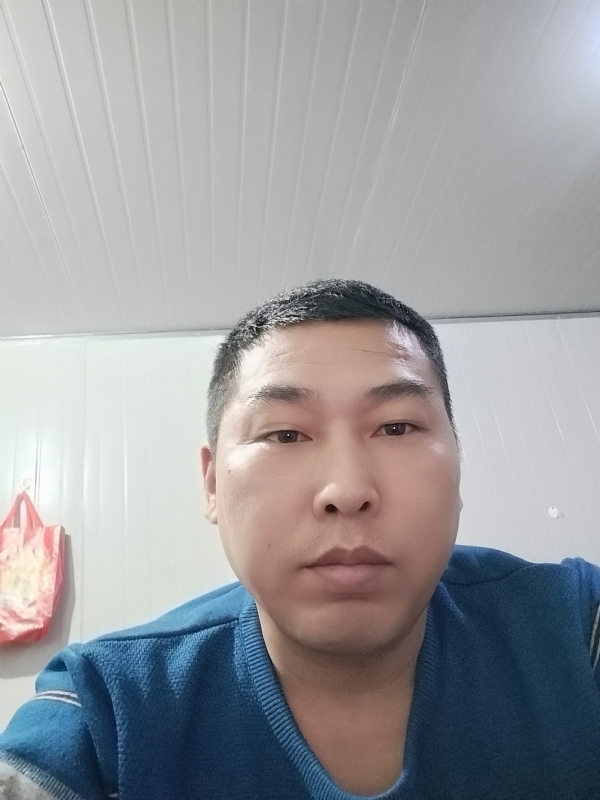 开着拖拉机去兜风的第一张照片--宁阳蓝颜知己交友网